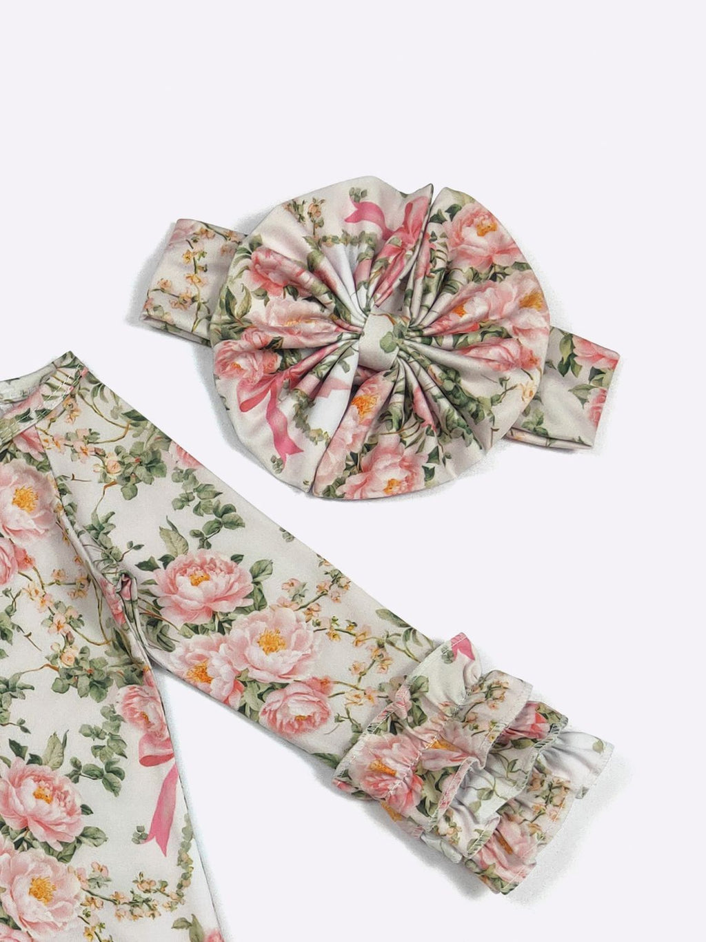 Set of floral headbands and scrunchies on a white background